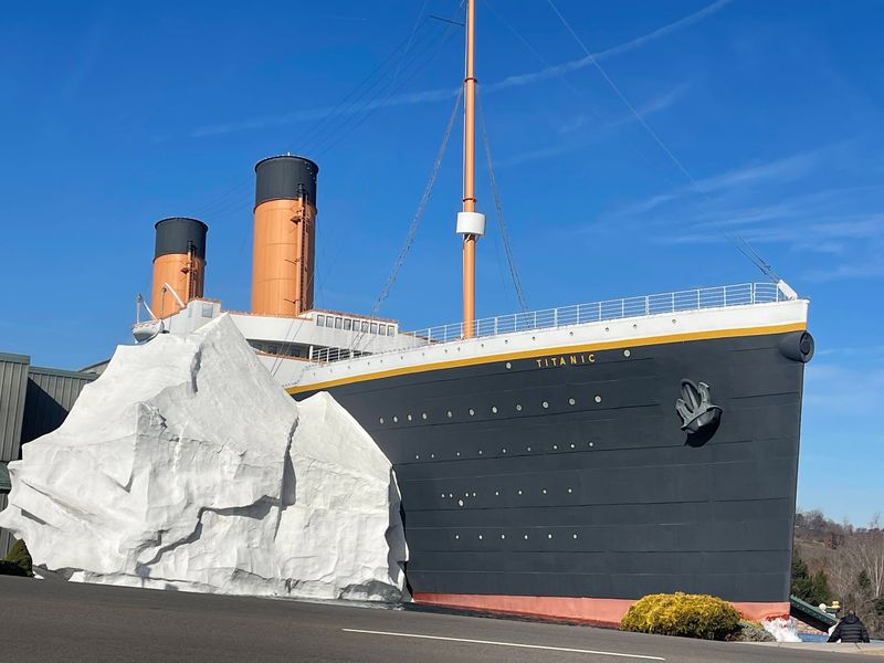 Titanic Museum Attraction - Pigeon Forge Titanic Museum Attraction - Pigeon Forge
