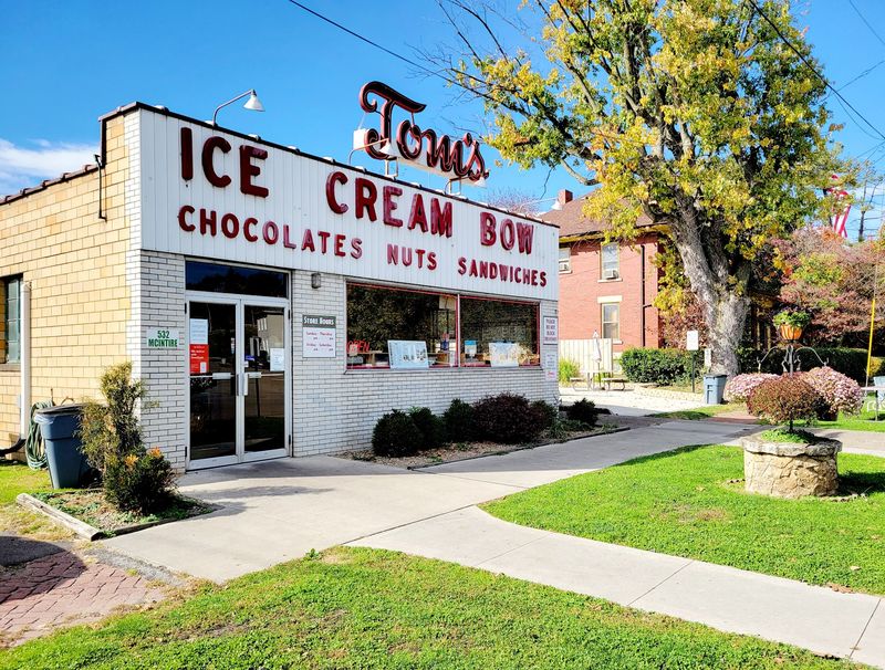 Tom’s Ice Cream Bowl, Zanesville