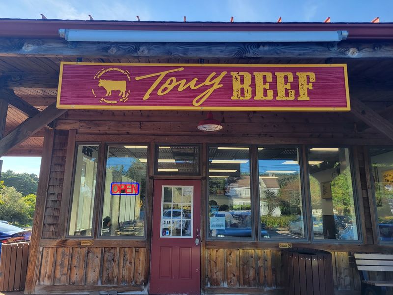 Tony Beef Brings Family-Owned Burger Creativity to Galloway