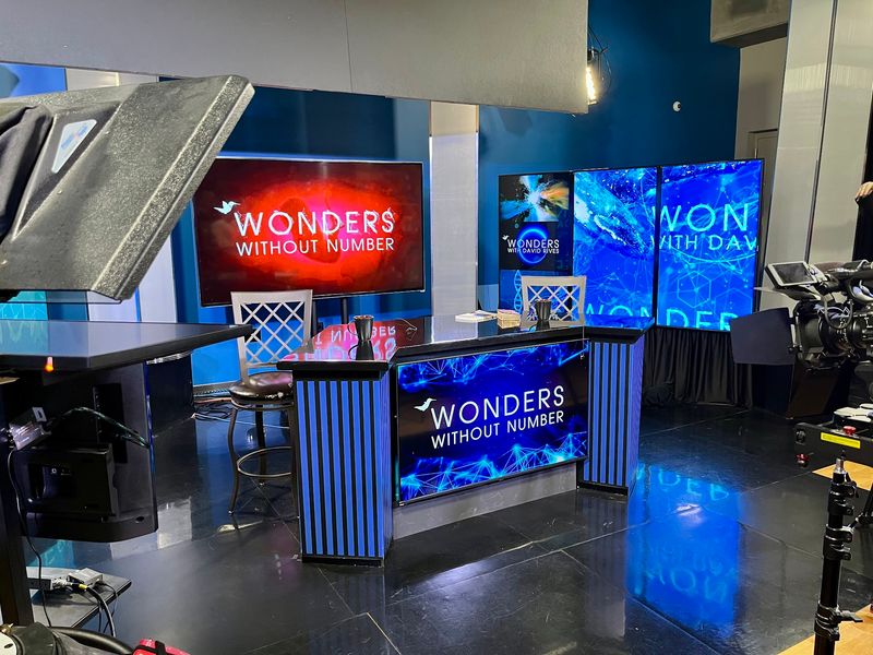 Travel Through the Universe Inside the Planetarium