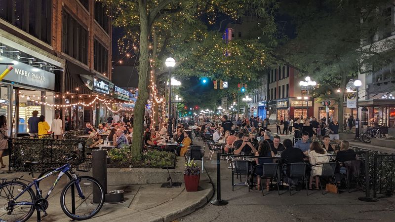 Tree-Lined Streets and a Downtown That Works Tree-Lined Streets and a Downtown That Works