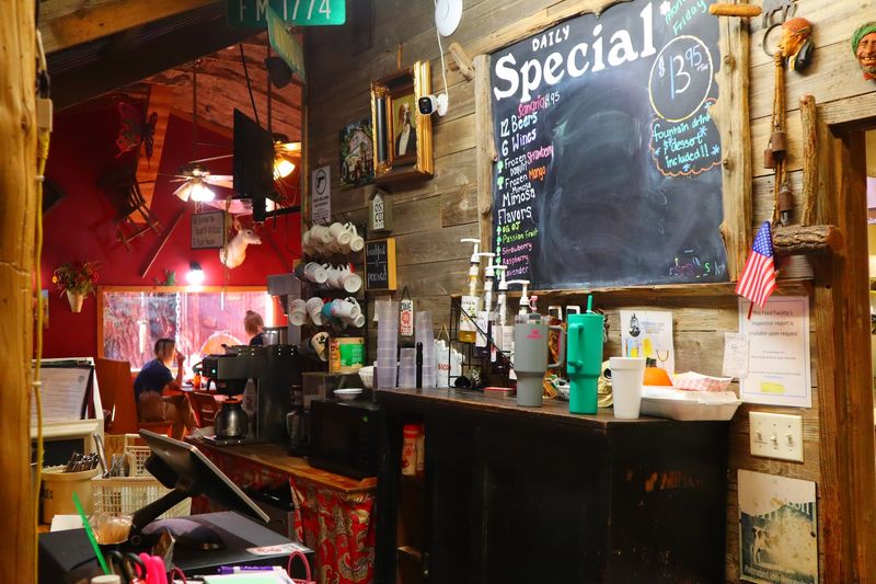 Treehouse Cafe (Magnolia)