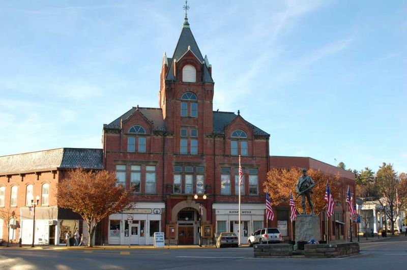 Twin City Opera House - 15 W Main St, McConnelsville