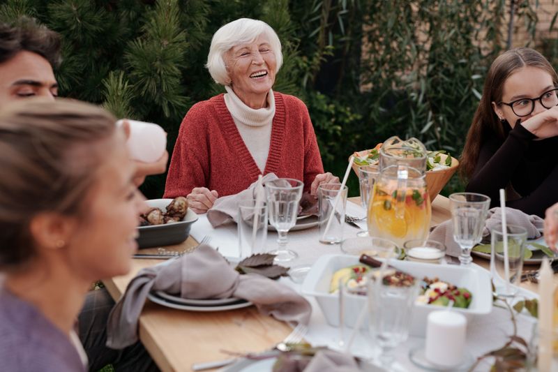 Wait Until Everyone Is Served Before Eating