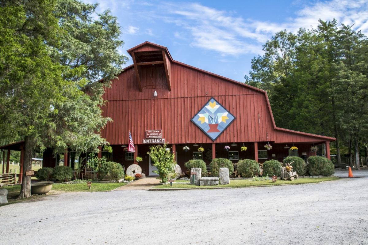 We Thought We'd Stay an Hour-Then These 10 Tennessee Museums Kept Us All Day