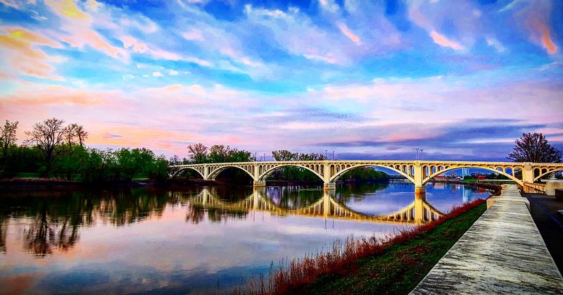 How to Spend a Day Here Without Forcing It