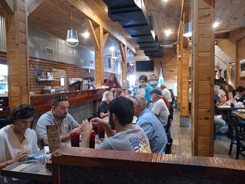 What Makes JR Steakhouse a Local Favorite