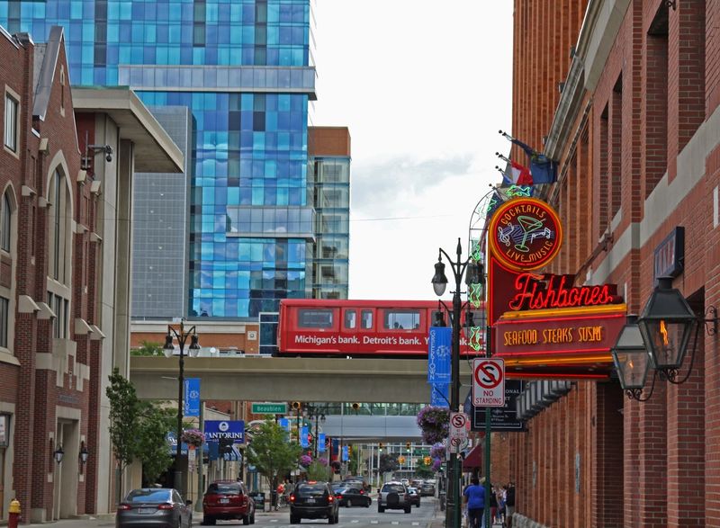 Where Detroit, Michigan Keeps Greek Identity in Public View