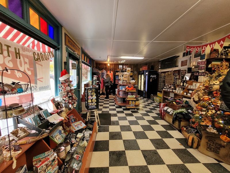 Where Good Hart Still Works Like a Real Community Store