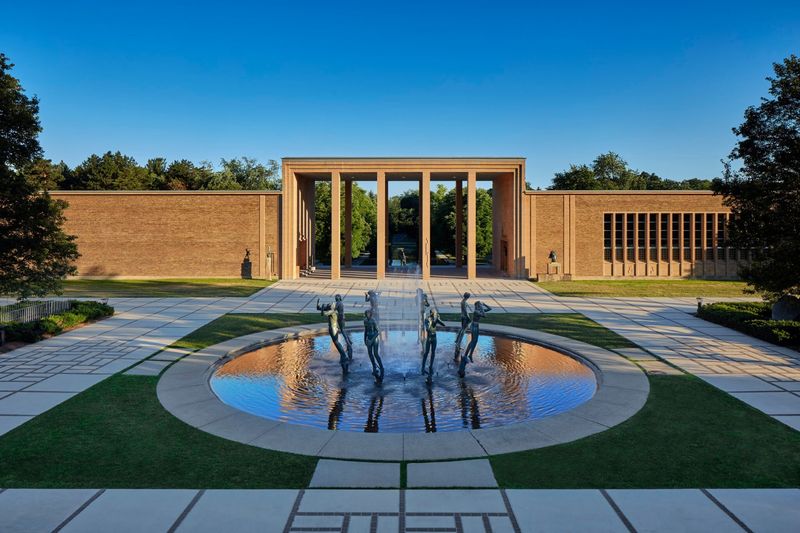 Where Sculpture Garden Energy Meets Putt-Putt Fun