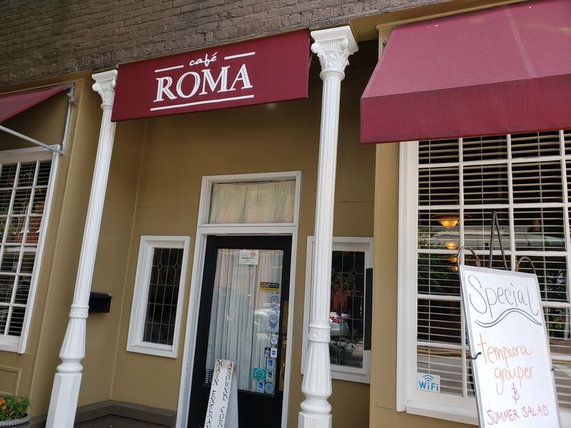 Why Cafe Roma Deserves a Spot on Your Cleveland Dining List