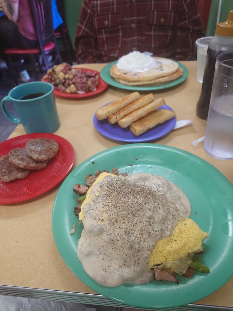 Why This No-Frills Stop Earns A Spot On A Michigan Breakfast List Why This No-Frills Stop Earns A Spot On A Michigan Breakfast List