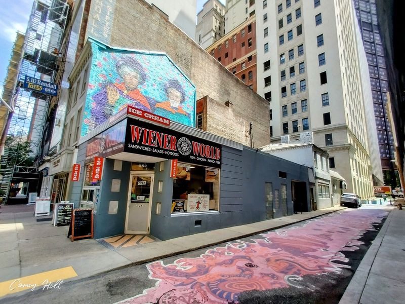 Wiener World, Pittsburgh Wiener World, Pittsburgh