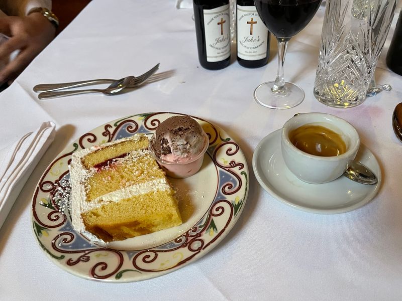 Wine, Cocktails, and Sweet Final Touches