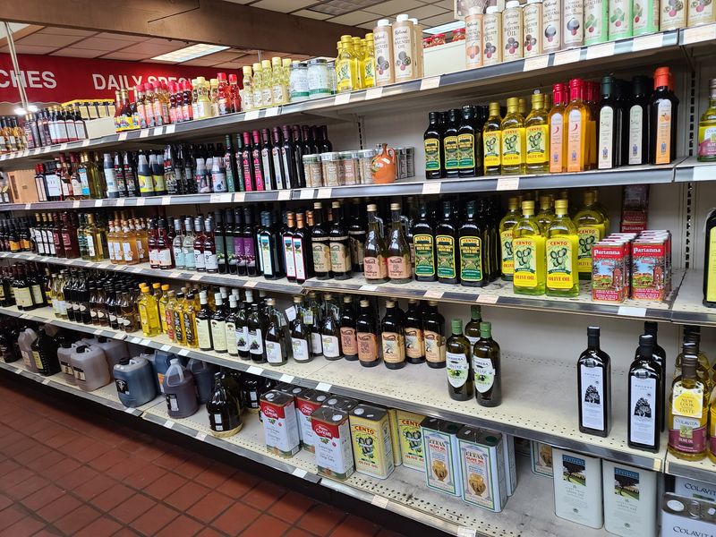 Wine, Oils, and Pantry Goods Reward Curious Shoppers Wine, Oils, and Pantry Goods Reward Curious Shoppers