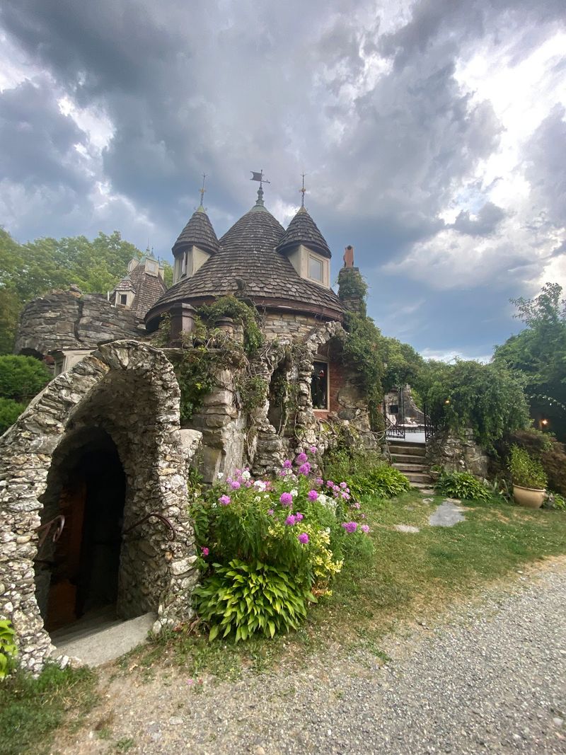 Wing’s Castle (Millbrook) Wing’s Castle (Millbrook)