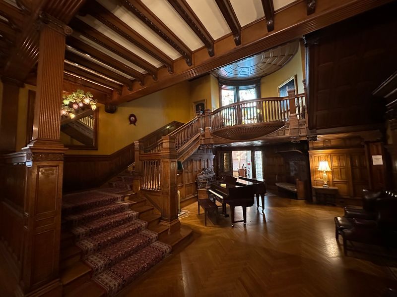 Woodwork That Feels Handcrafted by Magic Woodwork That Feels Handcrafted by Magic