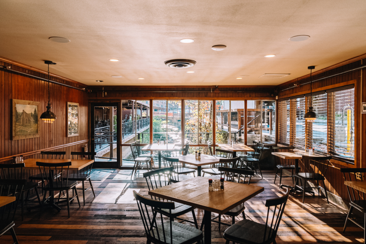You Haven't Truly Tasted Tennessee Until You've Dined at These 10 Historic Restaurants