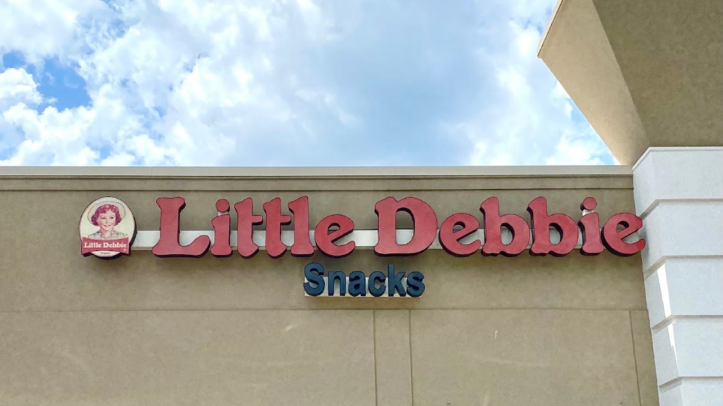 You Won't Believe the Sweet Deals Hiding Inside This Tennessee Bakery Outlet
