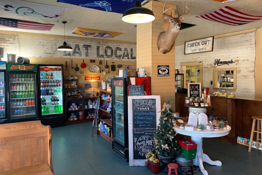 You'll Want to Pull Off the Highway for Breakfast at This Tennessee Country Store