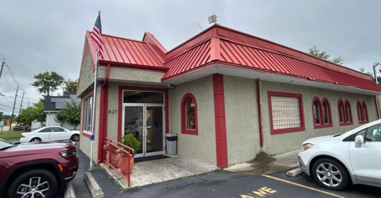 Bring $10 and an Appetite to This Old-School New Jersey Diner