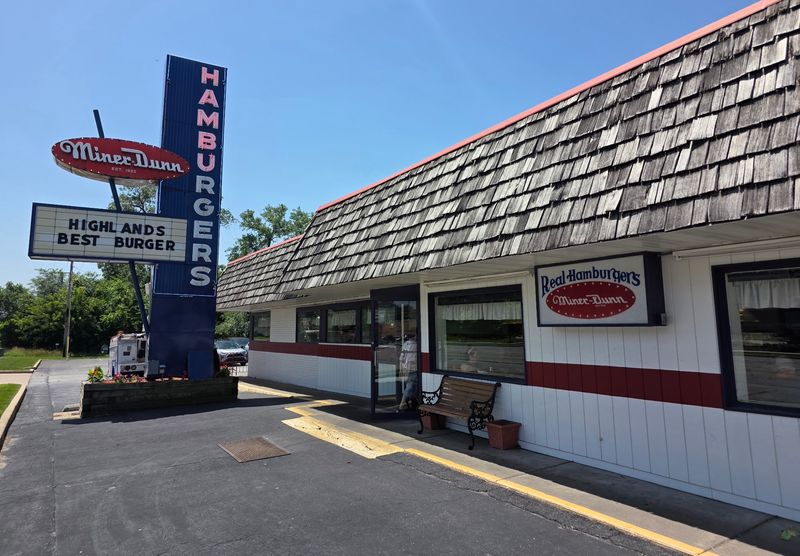 Miner-Dunn Real Hamburgers (Highland) Miner-Dunn Real Hamburgers (Highland)