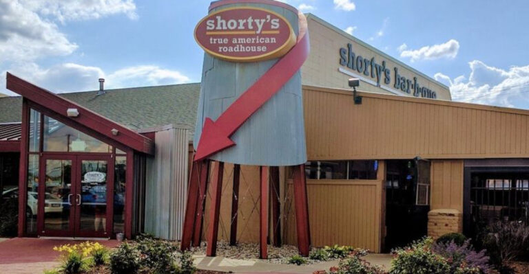 Celebrate The Season’s End With A Massive BBQ Feast At This Ohio Spot