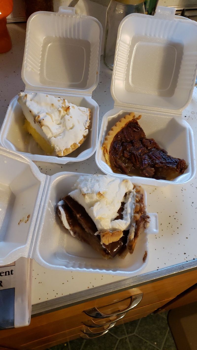 How to Build the Best Meal at West Union Cafe in Illinois