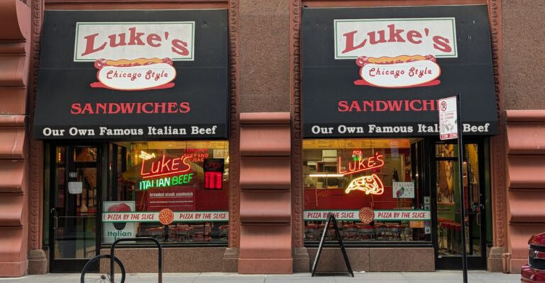 Dinner Still Feels Surprisingly Affordable at This Iconic Italian Restaurant in Illinois