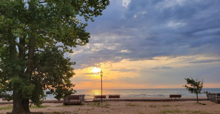 Discover A Hidden Michigan Beach With Clear Lake Huron Water And Fewer Crowds