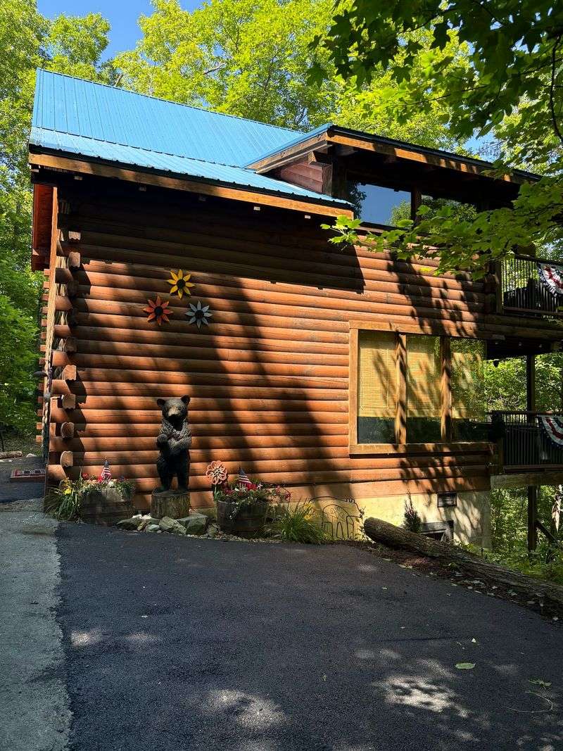 Brother's Cove Log Cabin Resort – Sevierville