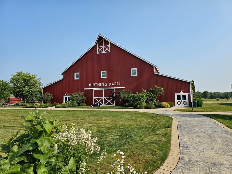 Fair Oaks Farms (Fair Oaks)