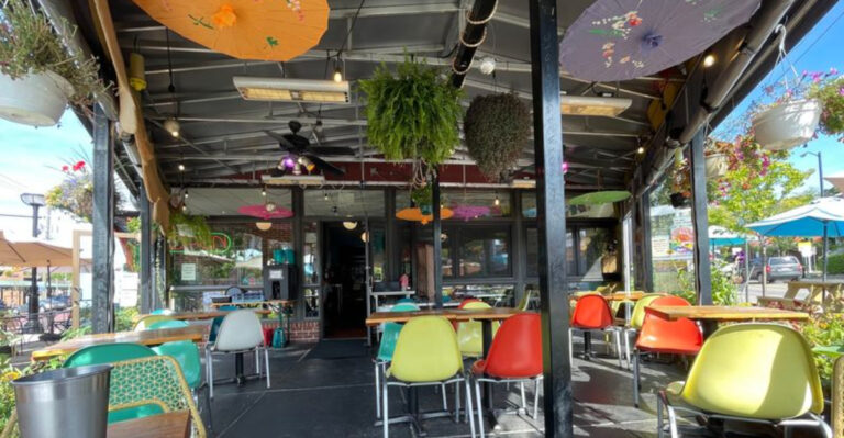 Foodies Are Raving About This Hidden Vegan Spot Tucked Away In Michigan