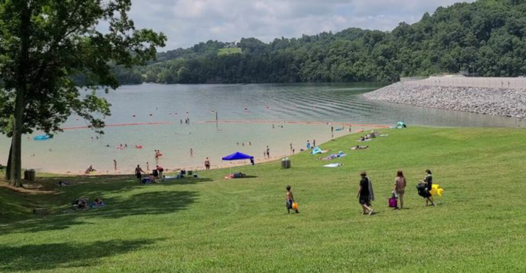 Forget The Ocean – This Tennessee Lake Beach Has Everything You Need For A Summer Getaway