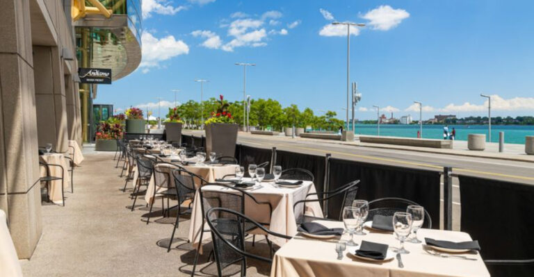 Great Views And An Italian Menu Share The Spotlight At This Michigan Gem
