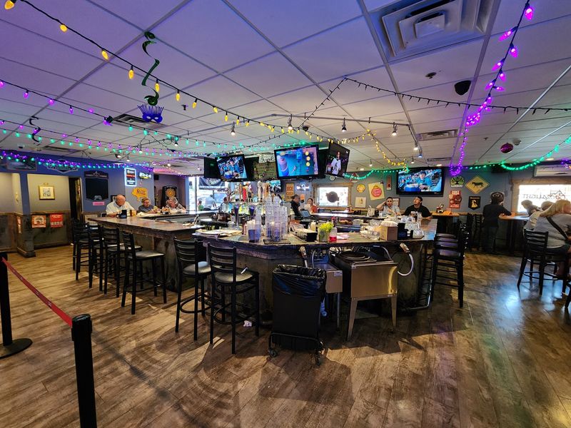 Chuck’s Southern Comforts Cafe (Darien/Burbank)