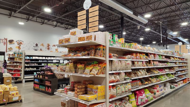 The Grocery Floor Is the Main Event The Grocery Floor Is the Main Event