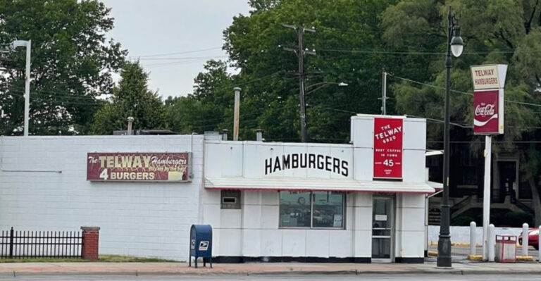 Locals Say This Secret Michigan Burger Spot Has The State’s Best Double Cheeseburgers