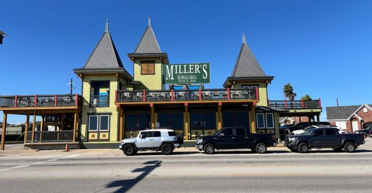 Locals Swear This Texas Seafood Shack Serves Some of the Best Shrimp in the State