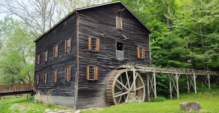 Ohio Has Old Mill Stops That Still Make A Road Trip Worthwhile