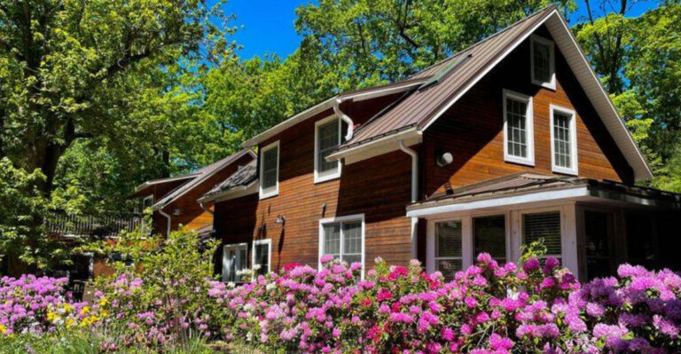 Parents Deserve These 13 Michigan Escapes With Private Hot Tubs And Jacuzzis