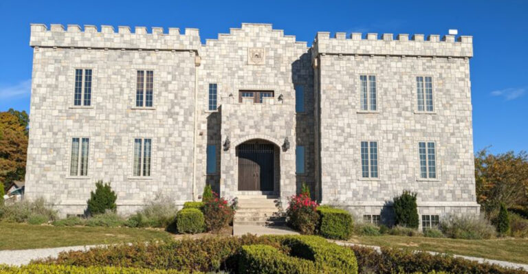 People Drive From All Over Indiana To Explore This Breathtaking Castle That Feels Straight Out of a Fairytale
