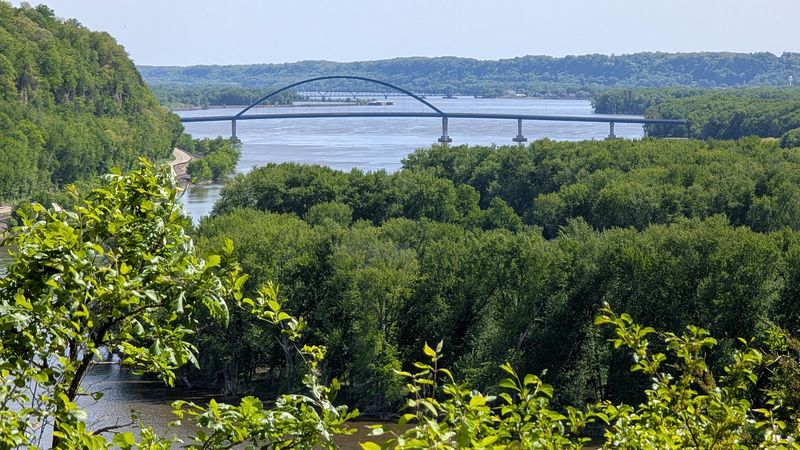 River Overlooks That Earn the Climb River Overlooks That Earn the Climb