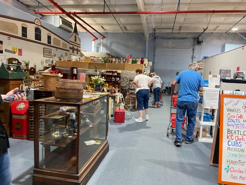 Indiana Treasure Hunting Without the Cluttered Chaos
