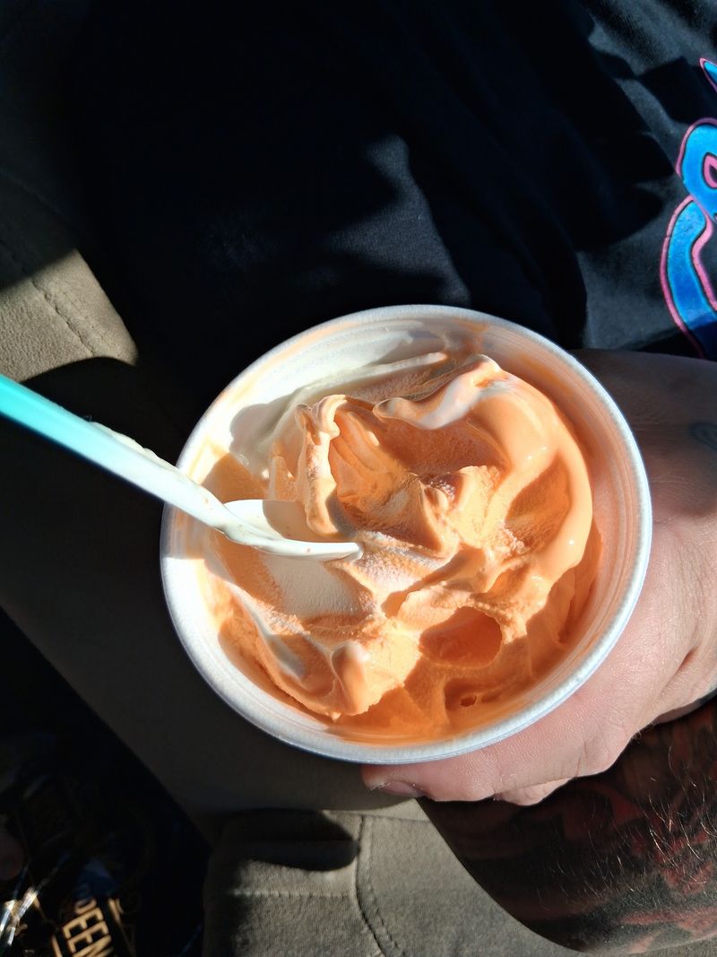 The Orange-and-Vanilla Classic That Defines the Whole Stop The Orange-and-Vanilla Classic That Defines the Whole Stop