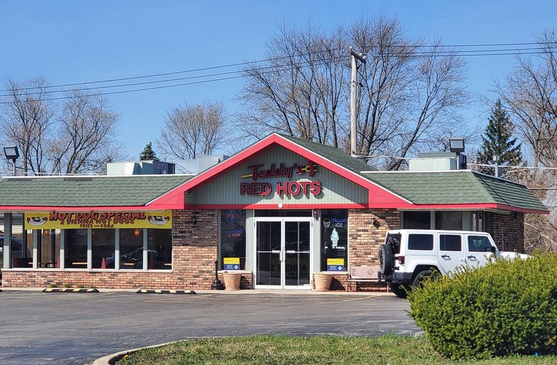 Teddy's Red Hots (Downers Grove)