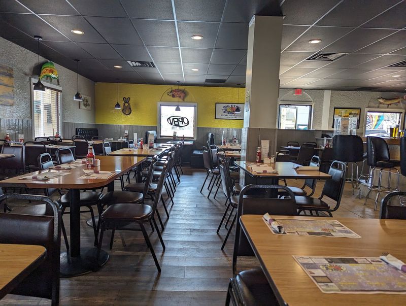 A Fort Wayne Classic With Room for Regulars A Fort Wayne Classic With Room for Regulars