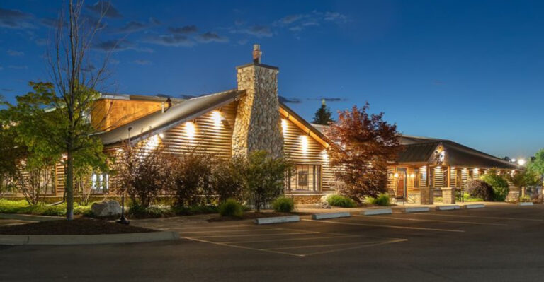 Skip the Ordinary for 14 Michigan Cabin Diners With Serious Character