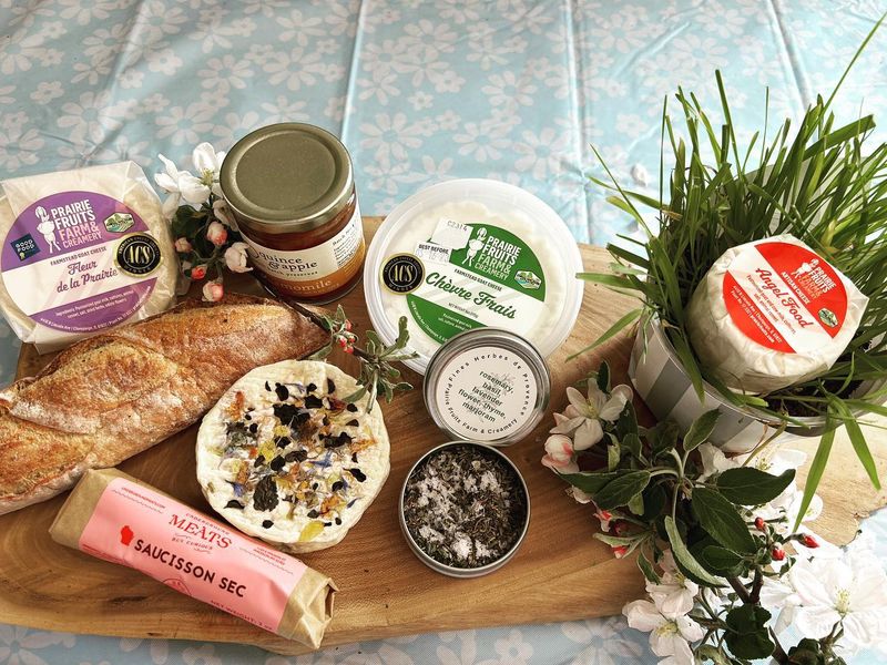 Prairie Fruits Farm & Creamery (Champaign)