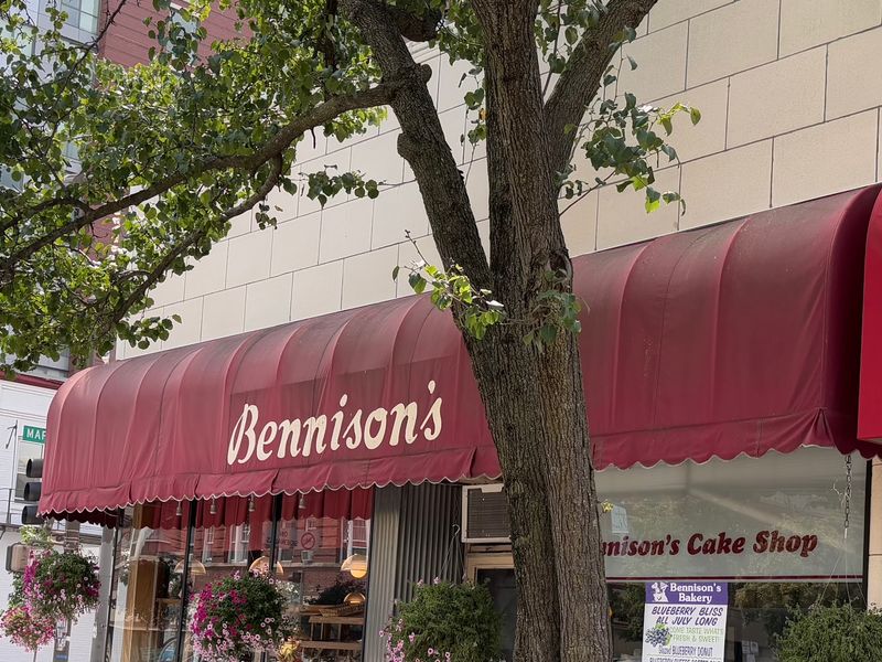 Go Early, Order Fast, and Treat It Like a Bakery Run